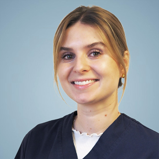 Luisa Heizmann, Assistenzärztin für Dermatologie in der Praxis Klinik Dülmen